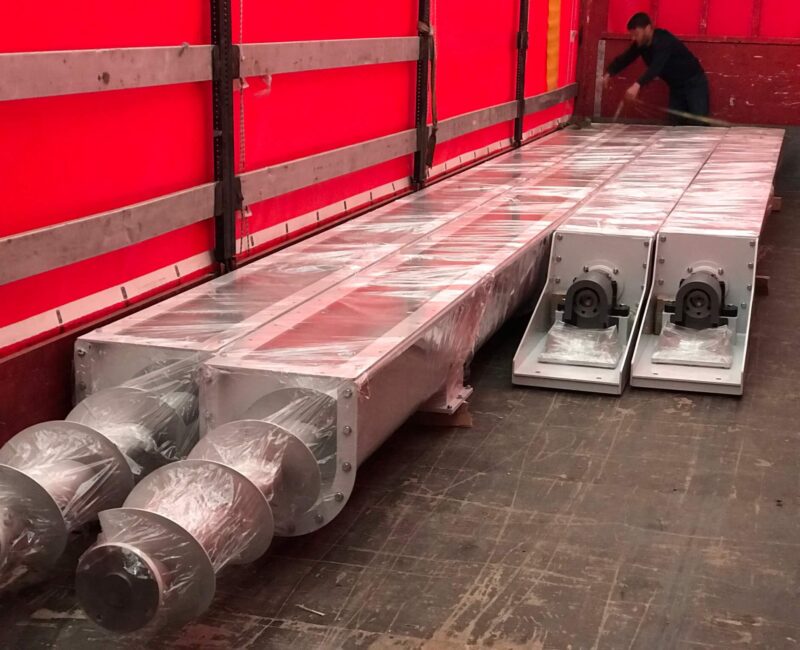 Helezon, helezon konveyör, vidalı konveyör, screw conveyor, yatay helezon, horizontal screw conveyor, dikey helezon, vertical screw conveyor, U tipi helezon, U-type screw conveyor, tüp helezon, tubular screw conveyor, paslanmaz çelik helezon, stainless steel screw conveyor, ağır hizmet helezonu, heavy-duty screw conveyor, bunker besleme helezonu, bunker feeding screw, çift helezonlu konveyör, twin screw conveyor, malzeme taşıma helezonu, material handling screw, çimento helezonu, cement screw conveyor, maden helezonu, mining screw conveyor, tahıl helezonu, grain screw conveyor, endüstriyel helezon sistemi, industrial screw conveyor system, helezon üretimi, screw conveyor manufacturing, helezon montajı, screw conveyor installation, helezon bakımı, screw conveyor maintenance, helezon revizyonu, screw conveyor revision, helezon modernizasyonu, screw conveyor modernization