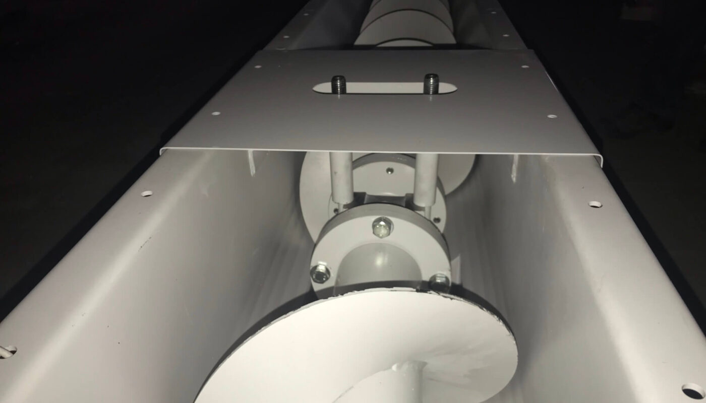 Helezon, helezon konveyör, vidalı konveyör, screw conveyor, yatay helezon, horizontal screw conveyor, dikey helezon, vertical screw conveyor, U tipi helezon, U-type screw conveyor, tüp helezon, tubular screw conveyor, paslanmaz çelik helezon, stainless steel screw conveyor, ağır hizmet helezonu, heavy-duty screw conveyor, bunker besleme helezonu, bunker feeding screw, çift helezonlu konveyör, twin screw conveyor, malzeme taşıma helezonu, material handling screw, çimento helezonu, cement screw conveyor, maden helezonu, mining screw conveyor, tahıl helezonu, grain screw conveyor, endüstriyel helezon sistemi, industrial screw conveyor system, helezon üretimi, screw conveyor manufacturing, helezon montajı, screw conveyor installation, helezon bakımı, screw conveyor maintenance, helezon revizyonu, screw conveyor revision, helezon modernizasyonu, screw conveyor modernization