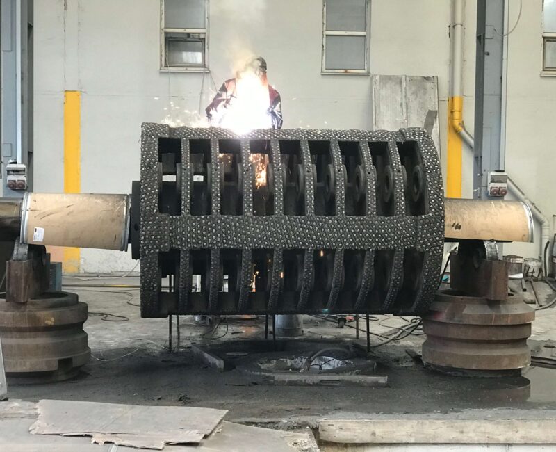 Konkasör, kırıcı, taş kırıcı, stone crusher, çeneli kırıcı, jaw crusher, darbeli kırıcı, impact crusher, konik kırıcı, cone crusher, primer kırıcı, primary crusher, sekonder kırıcı, secondary crusher, tersiyer kırıcı, tertiary crusher, mobil konkasör, mobile crusher, sabit konkasör tesisi, stationary crusher plant, agrega kırıcı, aggregate crusher, maden kırıcı, mining crusher, kaya kırıcı, rock crusher, beton kırıcı, concrete crusher, sert malzeme kırıcı, hard material crusher, kil kırıcı, clay crusher, döner kırıcı, rotary crusher, ağır hizmet tipi kırıcı, heavy-duty crusher, elekli kırıcı sistemi, screened crusher system, bunker beslemeli kırıcı, bunker-fed crusher, kırıcı üretimi, crusher manufacturing, kırıcı montajı, crusher installation, kırıcı bakımı, crusher maintenance, kırıcı revizyonu, crusher revision, kırıcı modernizasyonu, crusher modernization