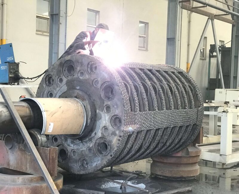 Konkasör, kırıcı, taş kırıcı, stone crusher, çeneli kırıcı, jaw crusher, darbeli kırıcı, impact crusher, konik kırıcı, cone crusher, primer kırıcı, primary crusher, sekonder kırıcı, secondary crusher, tersiyer kırıcı, tertiary crusher, mobil konkasör, mobile crusher, sabit konkasör tesisi, stationary crusher plant, agrega kırıcı, aggregate crusher, maden kırıcı, mining crusher, kaya kırıcı, rock crusher, beton kırıcı, concrete crusher, sert malzeme kırıcı, hard material crusher, kil kırıcı, clay crusher, döner kırıcı, rotary crusher, ağır hizmet tipi kırıcı, heavy-duty crusher, elekli kırıcı sistemi, screened crusher system, bunker beslemeli kırıcı, bunker-fed crusher, kırıcı üretimi, crusher manufacturing, kırıcı montajı, crusher installation, kırıcı bakımı, crusher maintenance, kırıcı revizyonu, crusher revision, kırıcı modernizasyonu, crusher modernization