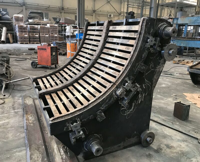 Konkasör, kırıcı, taş kırıcı, stone crusher, çeneli kırıcı, jaw crusher, darbeli kırıcı, impact crusher, konik kırıcı, cone crusher, primer kırıcı, primary crusher, sekonder kırıcı, secondary crusher, tersiyer kırıcı, tertiary crusher, mobil konkasör, mobile crusher, sabit konkasör tesisi, stationary crusher plant, agrega kırıcı, aggregate crusher, maden kırıcı, mining crusher, kaya kırıcı, rock crusher, beton kırıcı, concrete crusher, sert malzeme kırıcı, hard material crusher, kil kırıcı, clay crusher, döner kırıcı, rotary crusher, ağır hizmet tipi kırıcı, heavy-duty crusher, elekli kırıcı sistemi, screened crusher system, bunker beslemeli kırıcı, bunker-fed crusher, kırıcı üretimi, crusher manufacturing, kırıcı montajı, crusher installation, kırıcı bakımı, crusher maintenance, kırıcı revizyonu, crusher revision, kırıcı modernizasyonu, crusher modernization