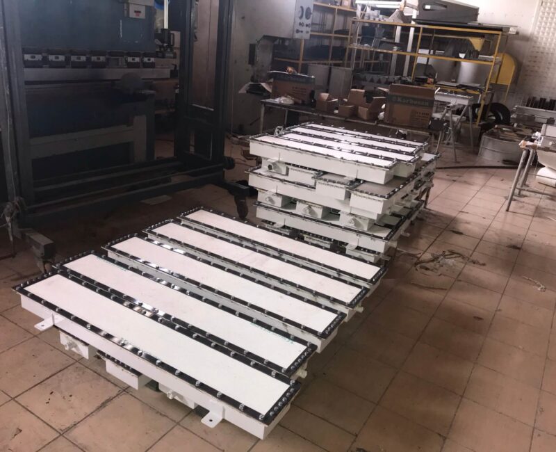 Silo kaynatma sistemi, silo fluidizasyon sistemi, silo hava yastığı, silo aerasyon, silo havalandırma, silo hava kanalları, silo hava püskürtme, silo boşaltma sistemi, silo tahliye sistemi, hava yastıklı silo, air pad system, silo hava enjeksiyonu, air injection system, silo tıkanma önleme, silo blockage prevention, çimento silo kaynatma, cement silo fluidization, maden silo kaynatma, mining silo aeration, endüstriyel silo hava sistemi, industrial silo air system, silo kaynatma paneli, fluidization panel, silo hava nozulu, air nozzle system, silo akış kontrolü, material flow control, silo havalandırma kanalı, aeration duct, silo basınçlı hava sistemi, silo compressed air system, silo kaynatma ekipmanları, fluidization equipment, silo kaynatma montajı, fluidization system installation, silo kaynatma bakımı, fluidization system maintenance, silo kaynatma revizyonu, fluidization system revision, silo kaynatma modernizasyonu, fluidization system modernization